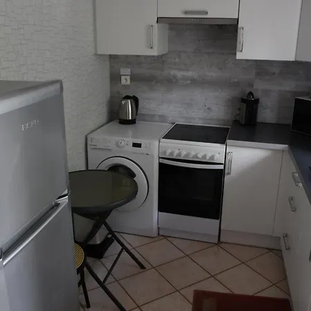 Les Volets Bleus Binic Holiday home Lantic
