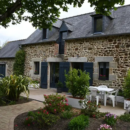 Holiday home Les Volets Bleus Binic *
