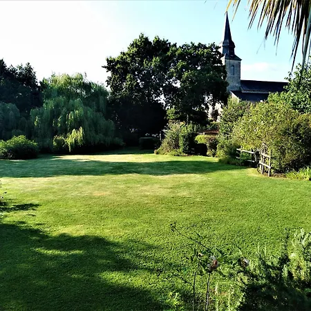 Les Volets Bleus Binic Holiday home Lantic